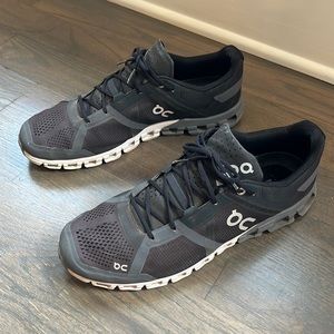 On Running Cloudflow Men size 12.5 Fair pre owned condition Black